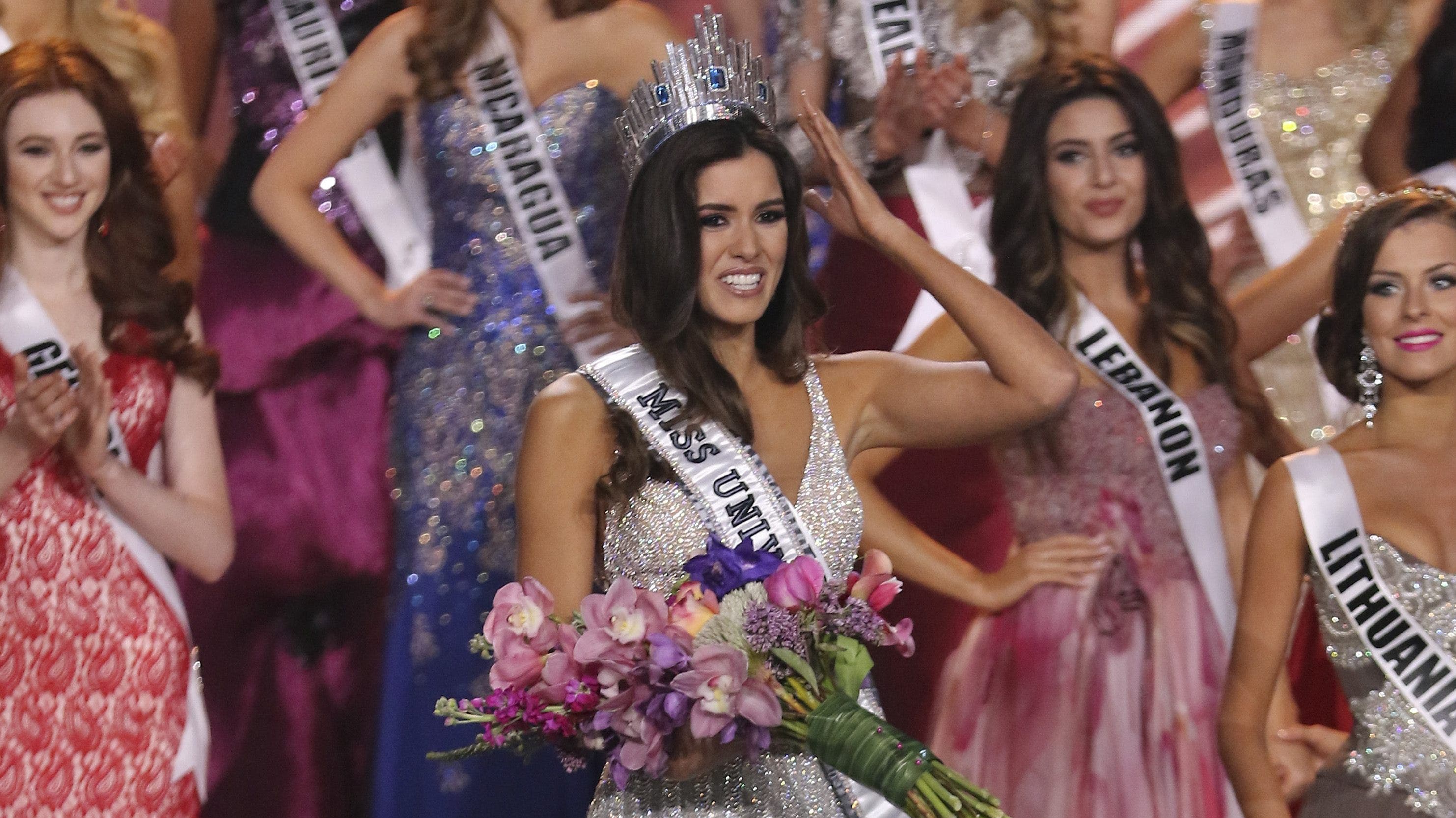 Miss Universe crown goes to Colombia