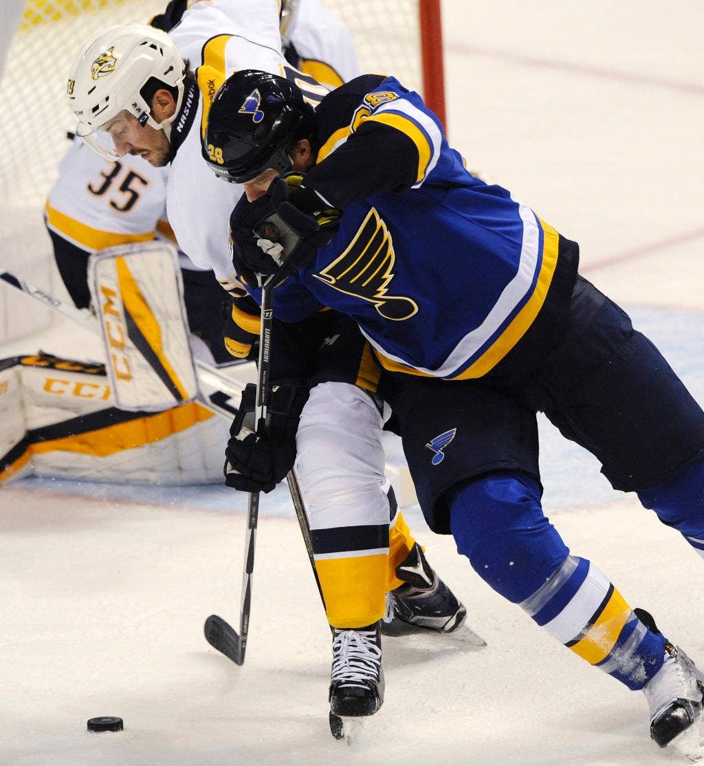 Brodziak, Tarasenko mencetak gol saat Blues mengalahkan Predators 3-1