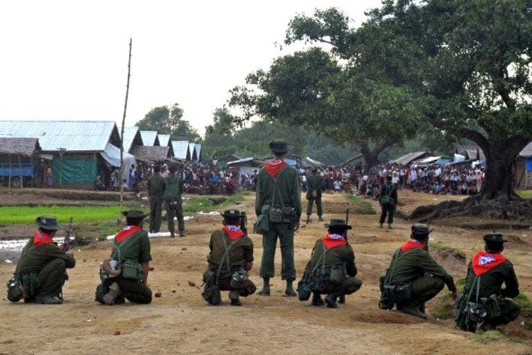 Presiden Myanmar mengunjungi negara bagian barat yang dilanda kerusuhan