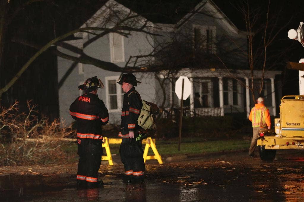 Setidaknya 2 orang tewas setelah tornado menyentuh AS tengah