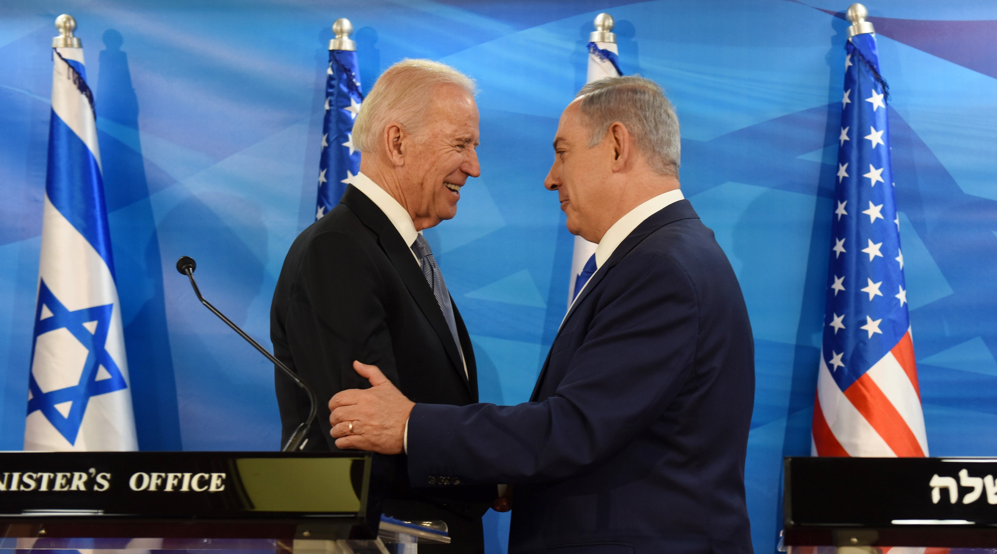 Biden meets Netanyahu in Jerusalem, criticizes Palestinians for failing