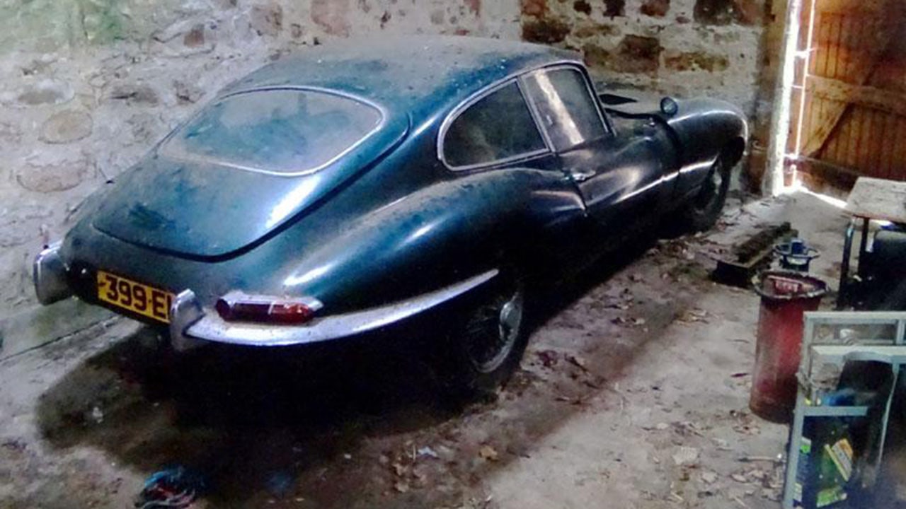 Barn-find 1962 Jaguar E-type awakens from 35-year cat nap | Fox News