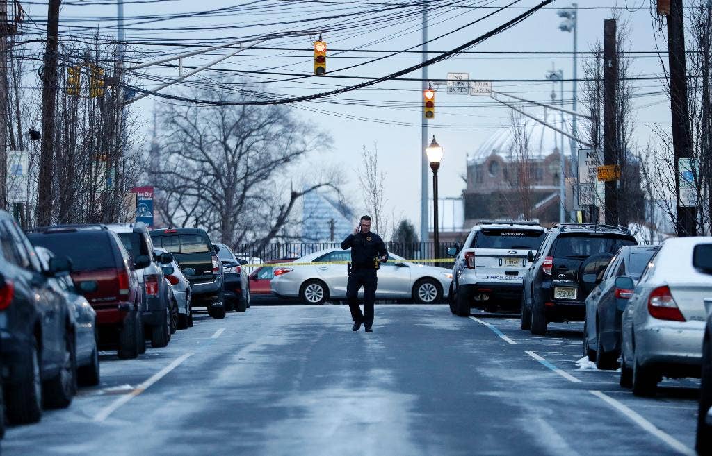 Keluarga: Tersangka penembakan ‘kehilangan akal’ setelah tur di Irak