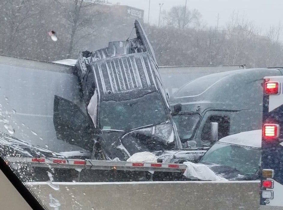30-car and 12-car crashes on Missouri highway leave 1 dead, others ...
