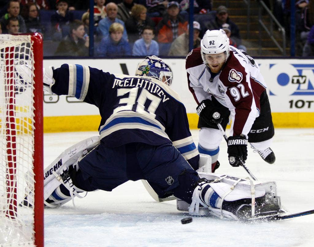 3 gol awal, 44 penyelamatan Semyon Varlamov memberi Avalanche kemenangan mudah 4-0 atas Blue Jackets