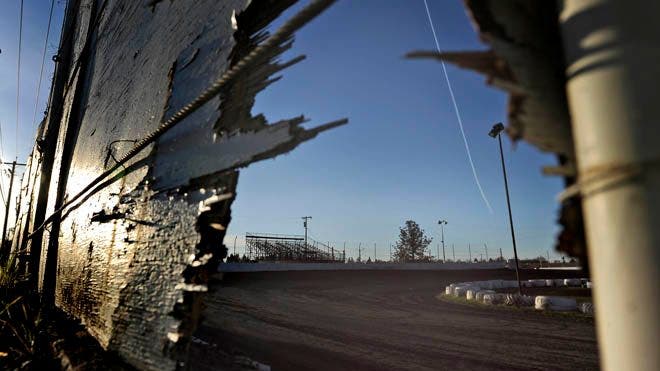 2 Dibunuh dalam Kecelakaan di California Raceway, kata para pejabat