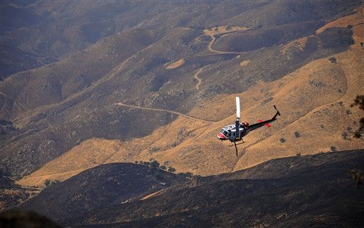 California Firefighters Make Advances in Battle to Contain Wildfires ...