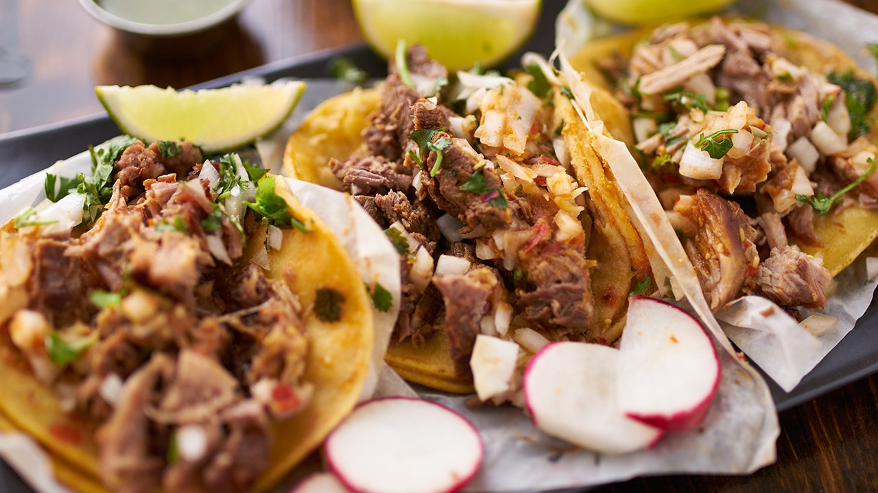 Woman completes 10k, stopping at every taco shop along the route | Fox News