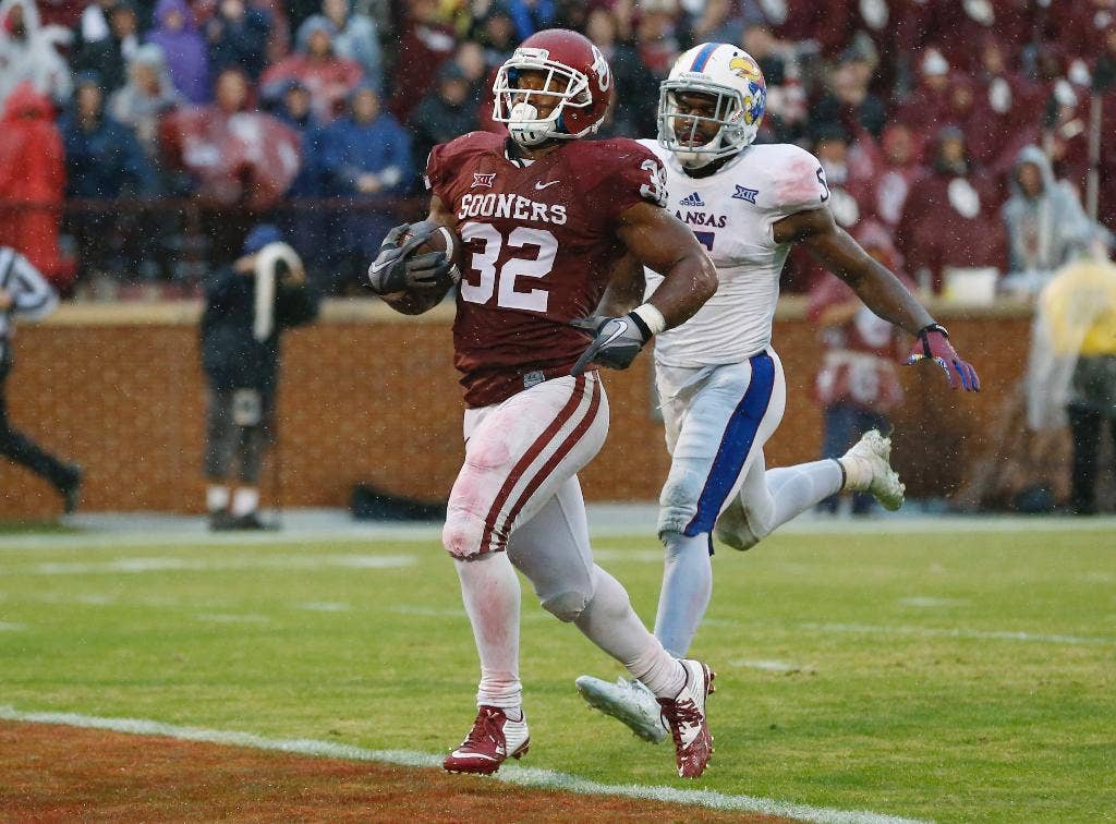 Samaje Perine's record rushing performance surpasses Oklahoma greats