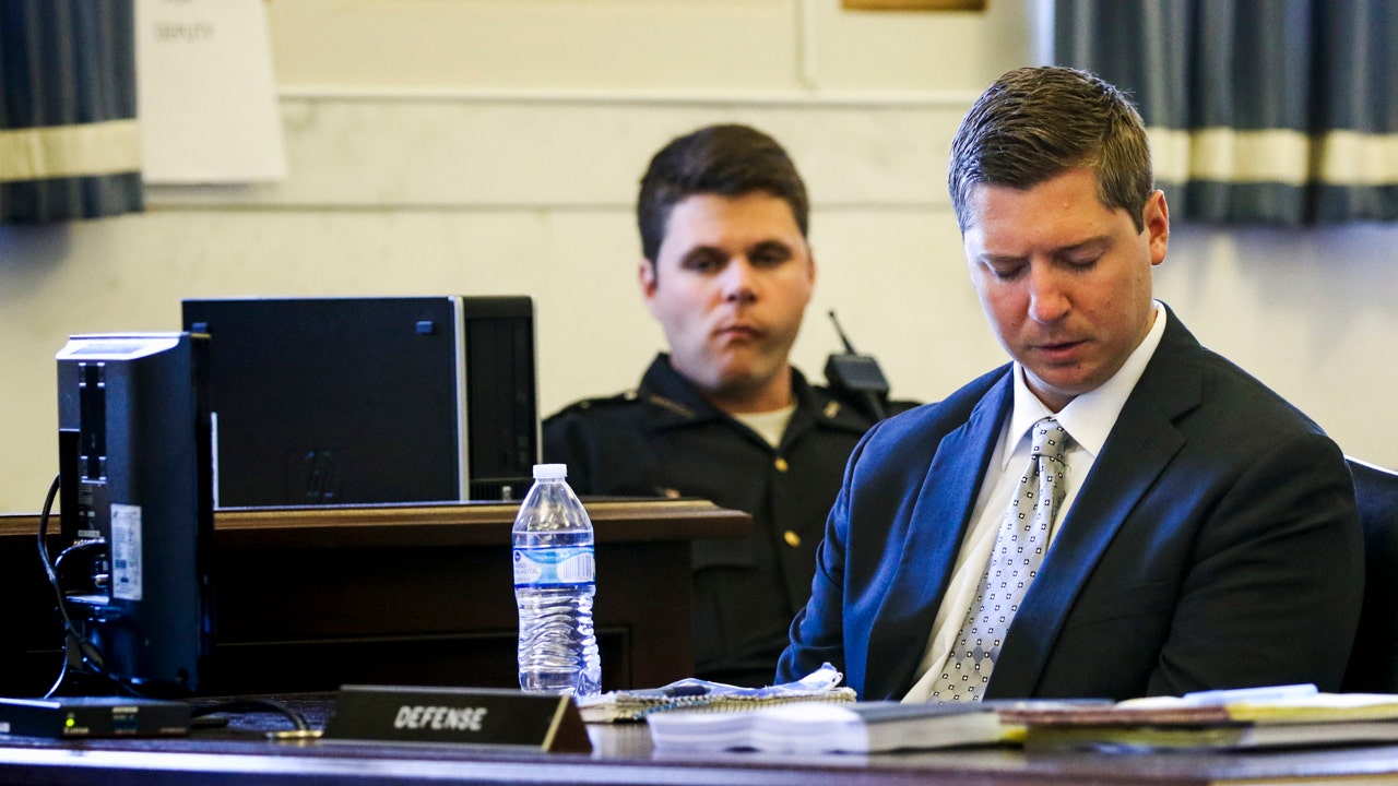 Ray Tensing trial: Case dropped against Cincinnati ex-cop in unarmed ...