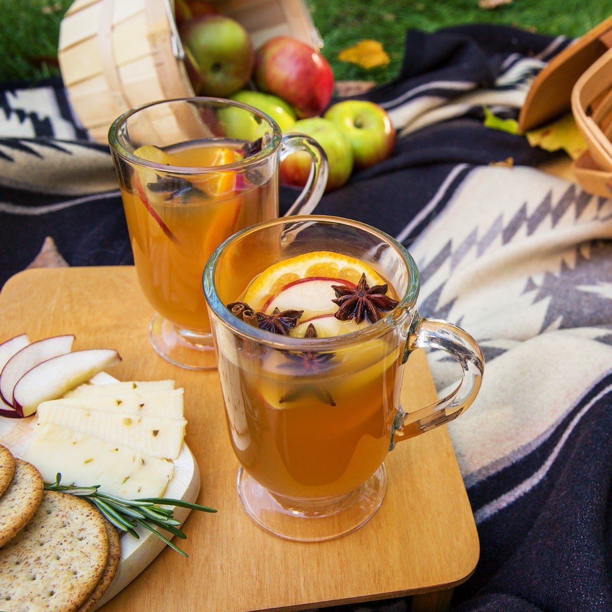 Thanksgiving-inspired cocktails that your guests will love