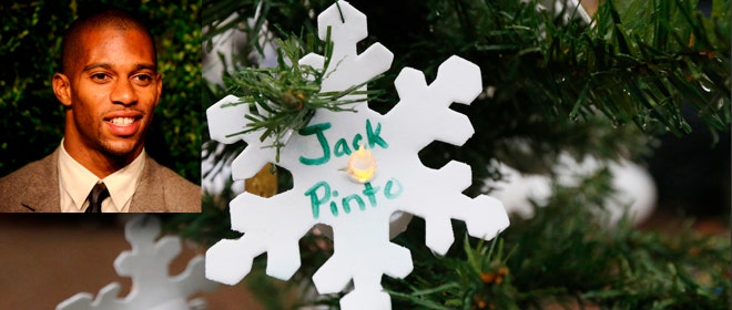 Victor Cruz tentang Bertemu Keluarga Anak Laki-Laki yang Dibunuh: ‘Sejauh ini merupakan hal yang paling sulit’