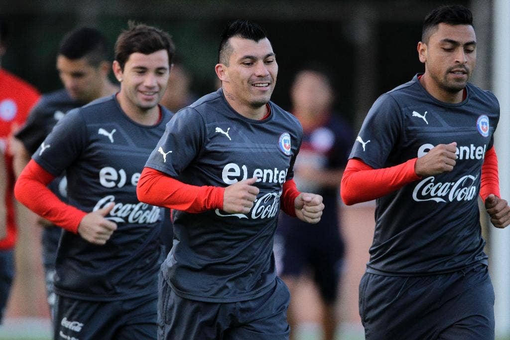 Belanda dan Chile sudah lolos ke Piala Dunia, keduanya masih mengincar posisi teratas di Grup B Piala Dunia