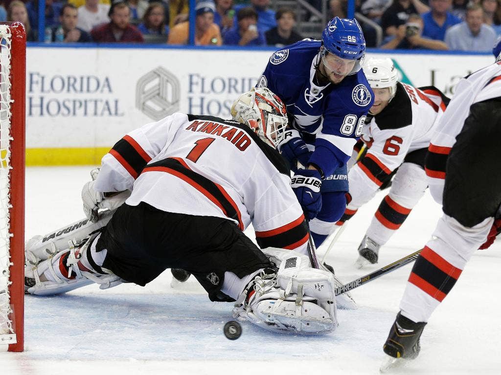 Tyler Johnson mencetak gol power play perpanjangan waktu dan Lightning mengalahkan Setan 4-3