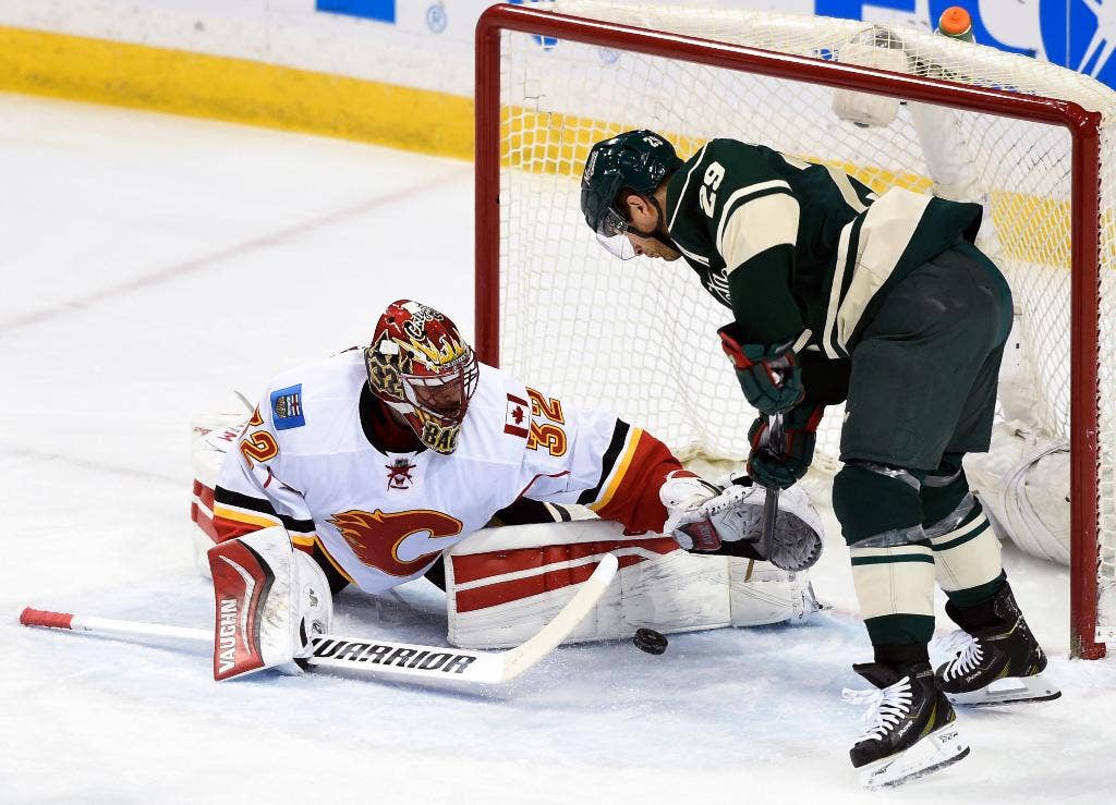 Sieloff mencetak gol di game NHL pertama, Flames mengalahkan Wild 2-1