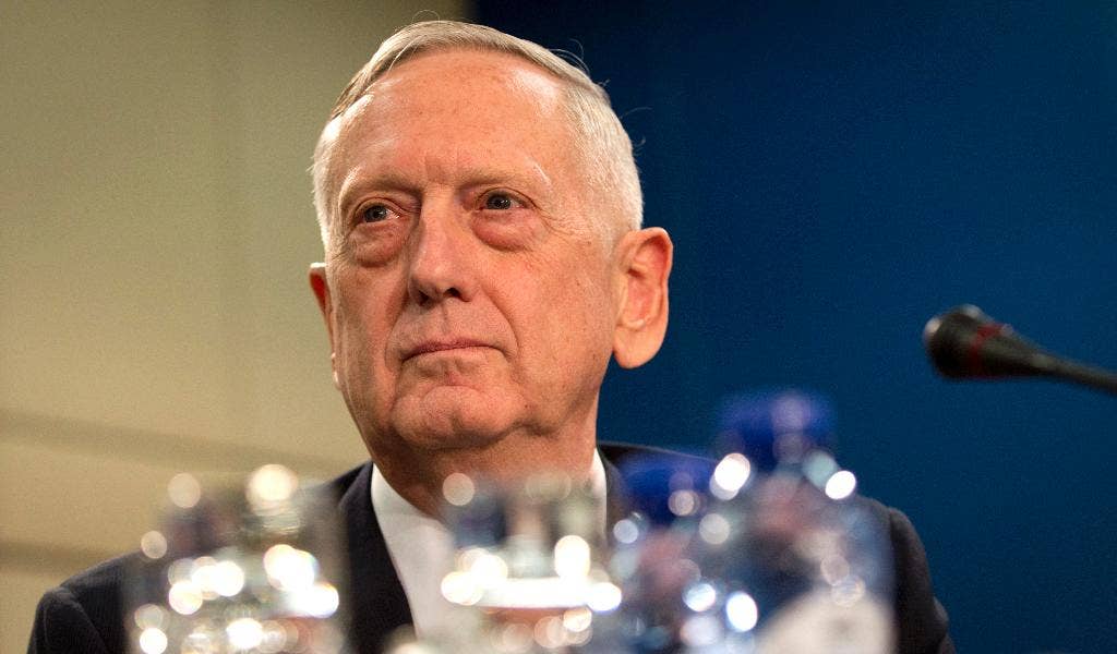 Ketua Pentagon Mattis memperjelas bahwa AS berkomitmen terhadap NATO