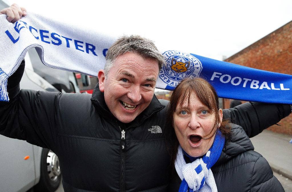 Fans menikmati upaya Leicester mengejar gelar Liga Premier