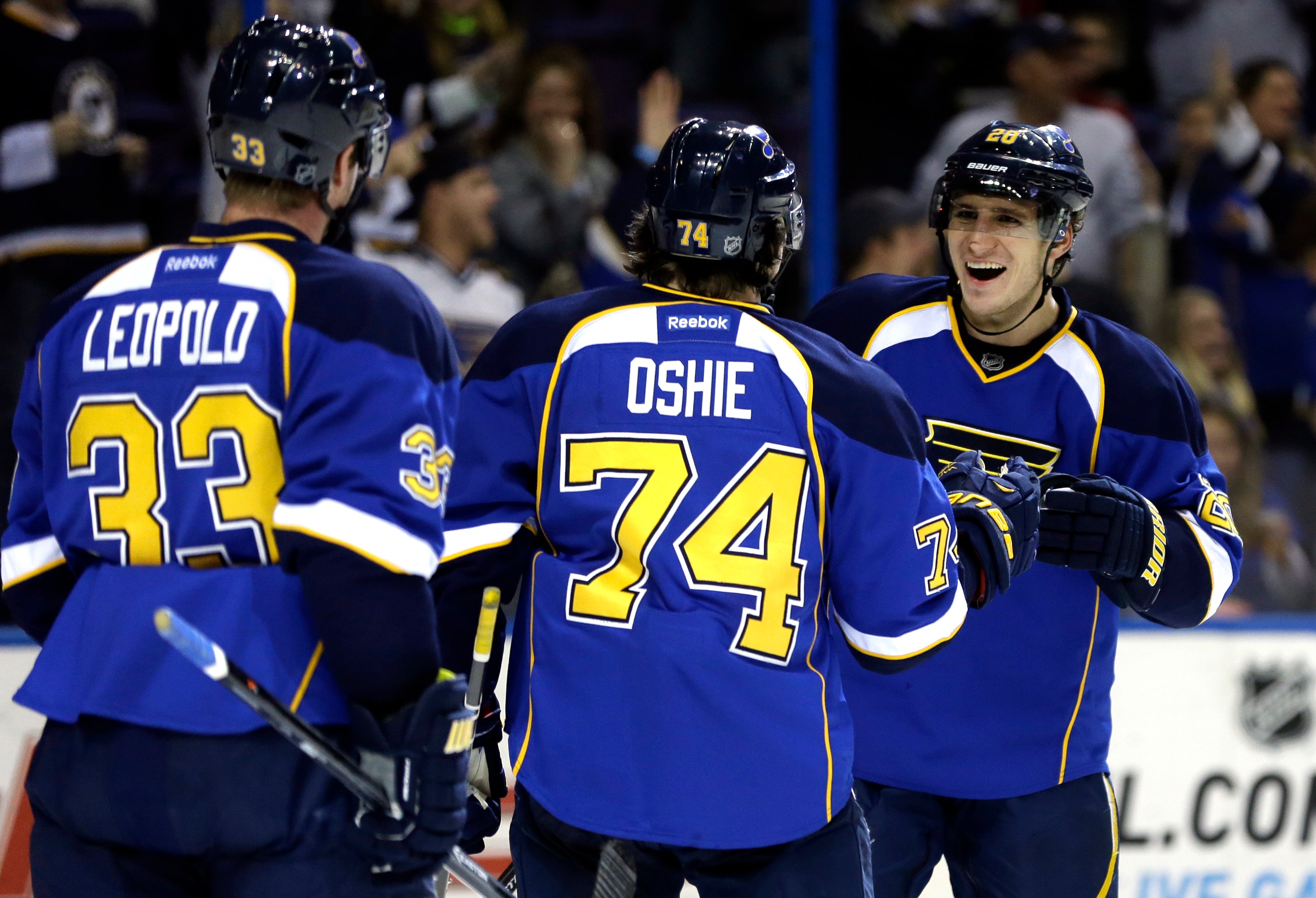 Steen mencetak gol ke-14 yang memimpin NHL, Elliott meraih kemenangan ke-100 saat Blues mengalahkan Flames 3-2