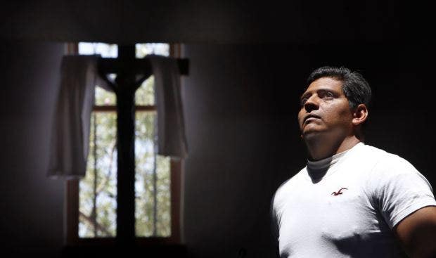 Mexican Man Facing Deportation Finds Sanctuary In Arizona Church | Fox News