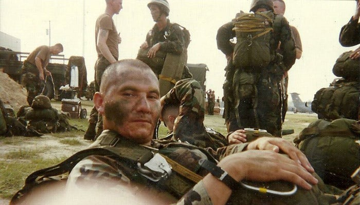 Banished US veterans lean on each other south of border
