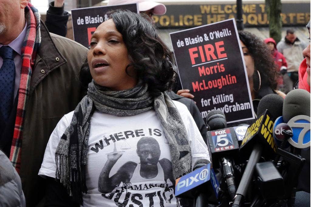 Mom of unarmed teen killed by cop in 2012 demands answers | Fox News