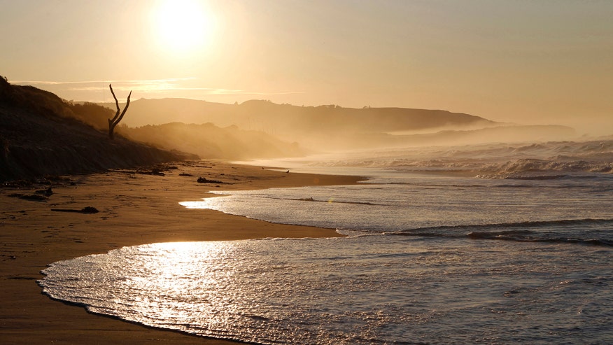 Scientists discover gigantic lost continent that sunk into the ocean millions of years ago