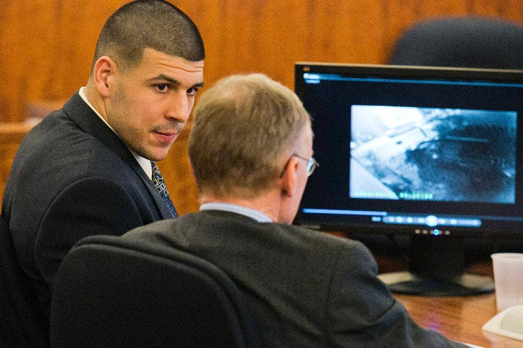 The Shadow of a Crime – A Look Inside Aaron Hernandez’s Jailhouse Romance