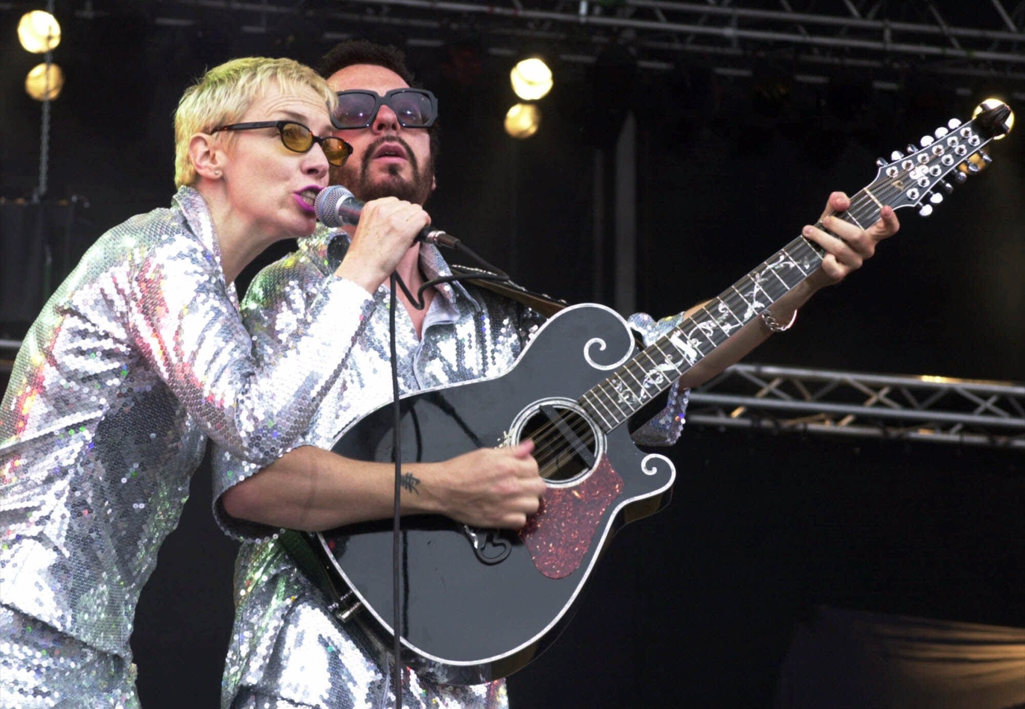 Dave lennox. Группа Eurythmics. Энни Леннокс Eurythmics. Дэйв Стюарт и Энни Леннокс. Eurythmics, Annie Lennox, Dave Stewart.