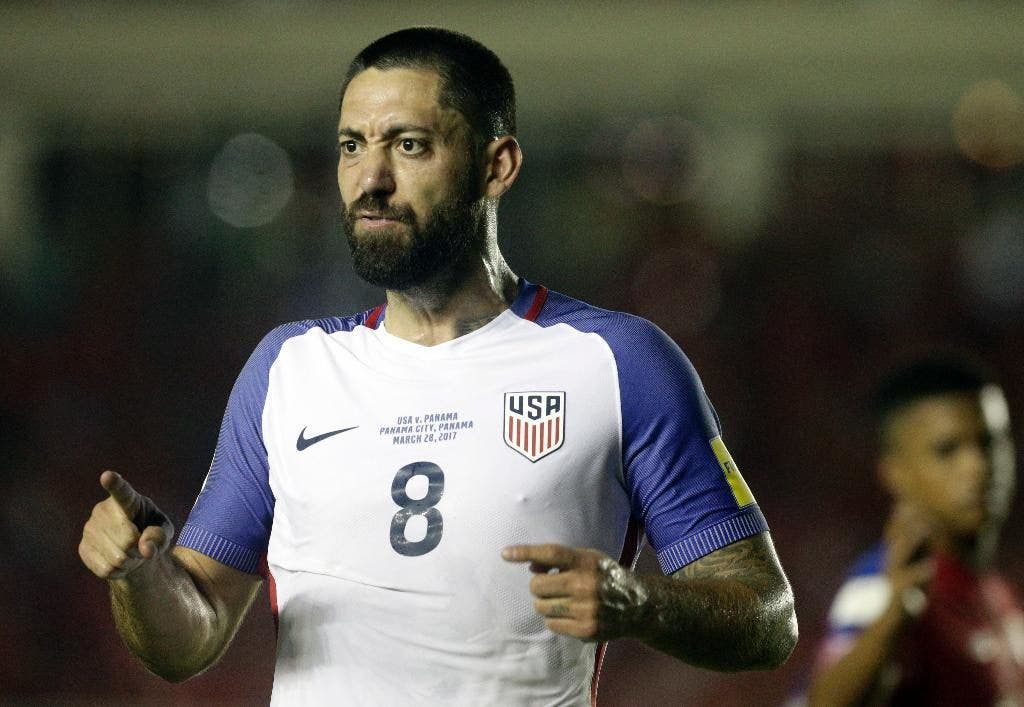 Clint Dempsey ties U.S. national team goal record