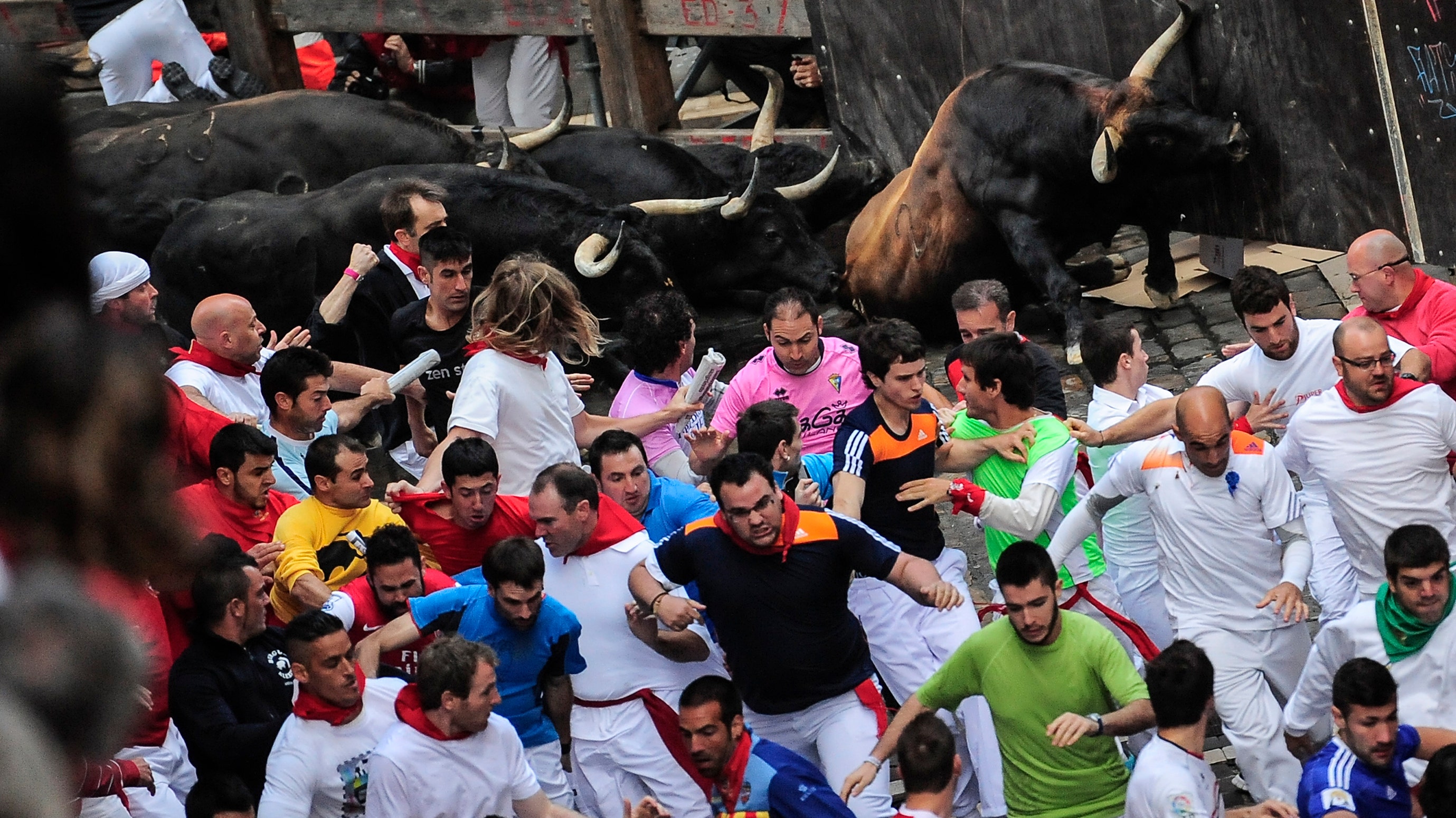 Pamplona Spain Running of the Bulls T-Shirt | Zazzle