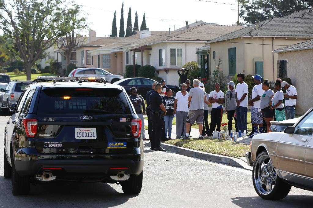 Latest: Los Angeles chief: Shooting involved replica gun | Fox News