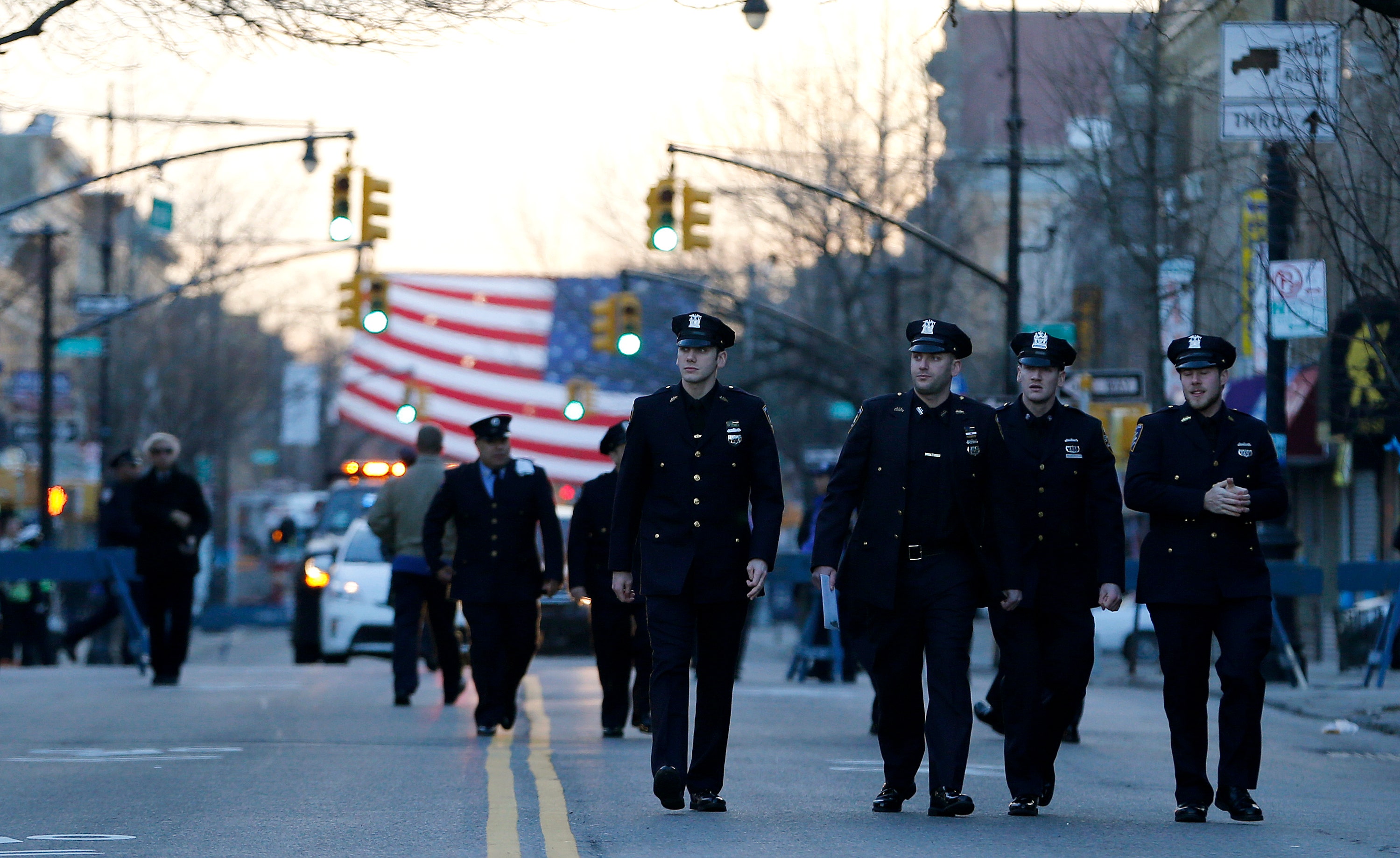 national-latino-police-officers-group-urges-members-not-to-disrespect