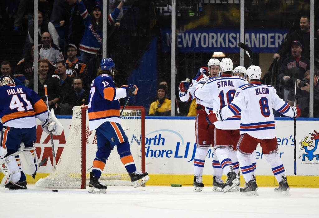 Nash berada di posisi ke-3; Rangers menduduki peringkat teratas penduduk pulau dalam kunjungan terakhir musim reguler ke Nassau Coliseum