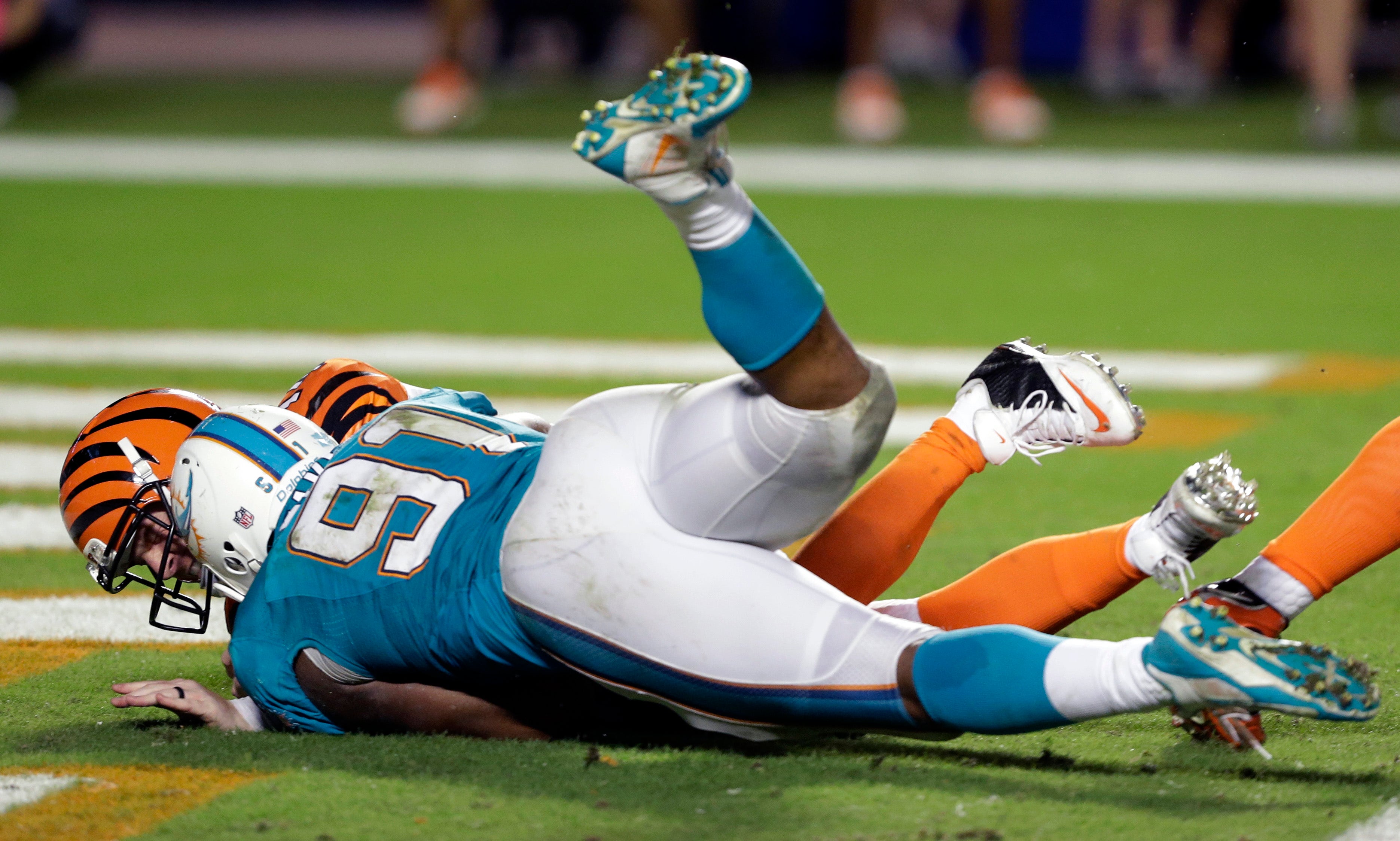 Kemenangan Wake-off: Keselamatan Cam Wake di OT Memberi Lumba-lumba Kemenangan 22-20 atas Bengals