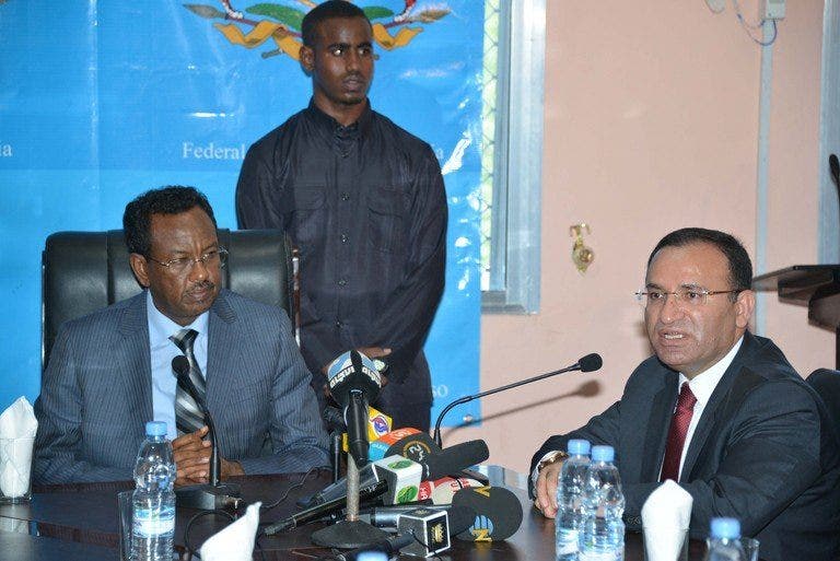 Somalia Premier berjanji untuk menyelesaikan penyerang mal Kenya
