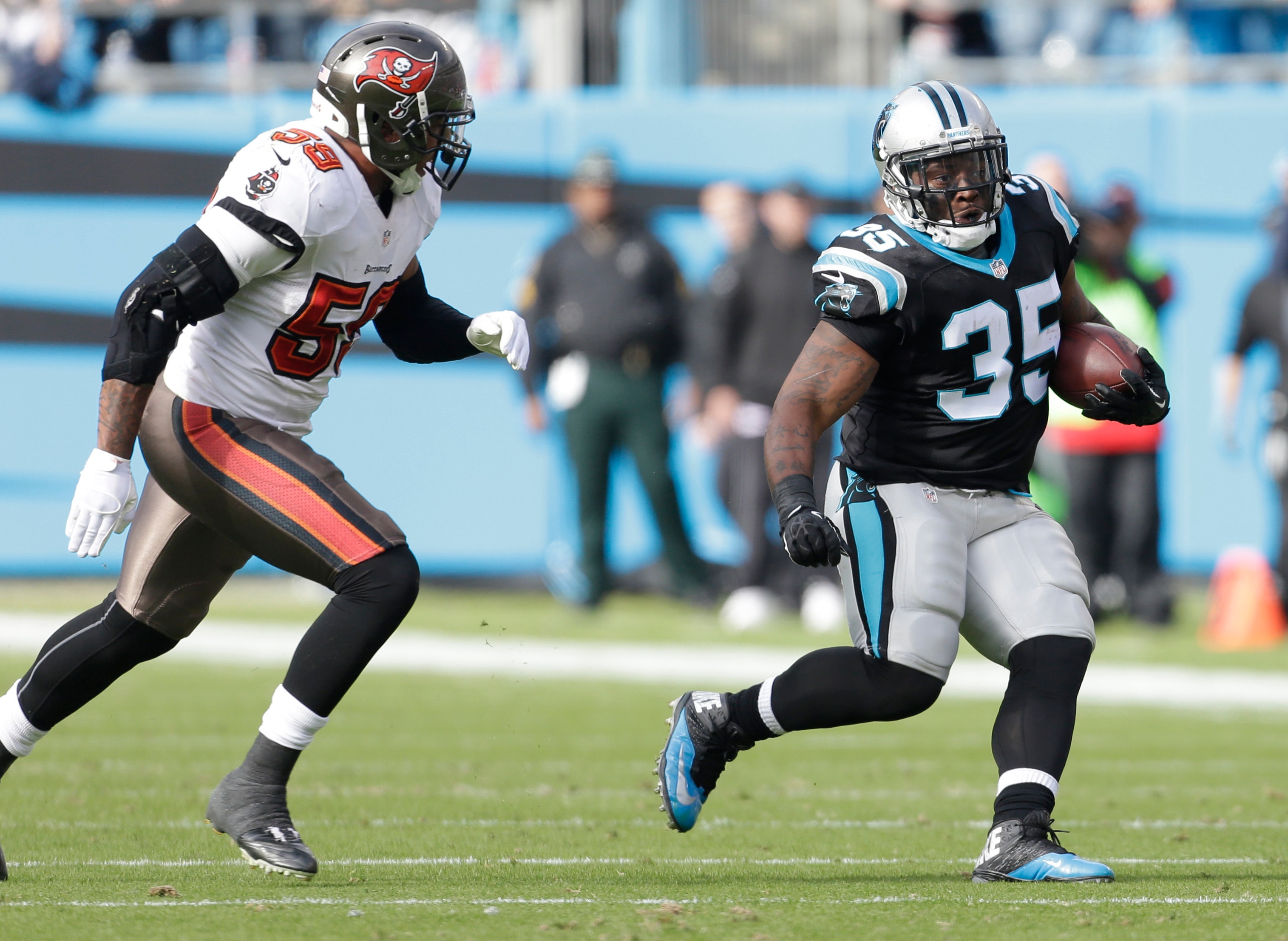 Mike Tolbert re-signs with Panthers on 2-year deal 