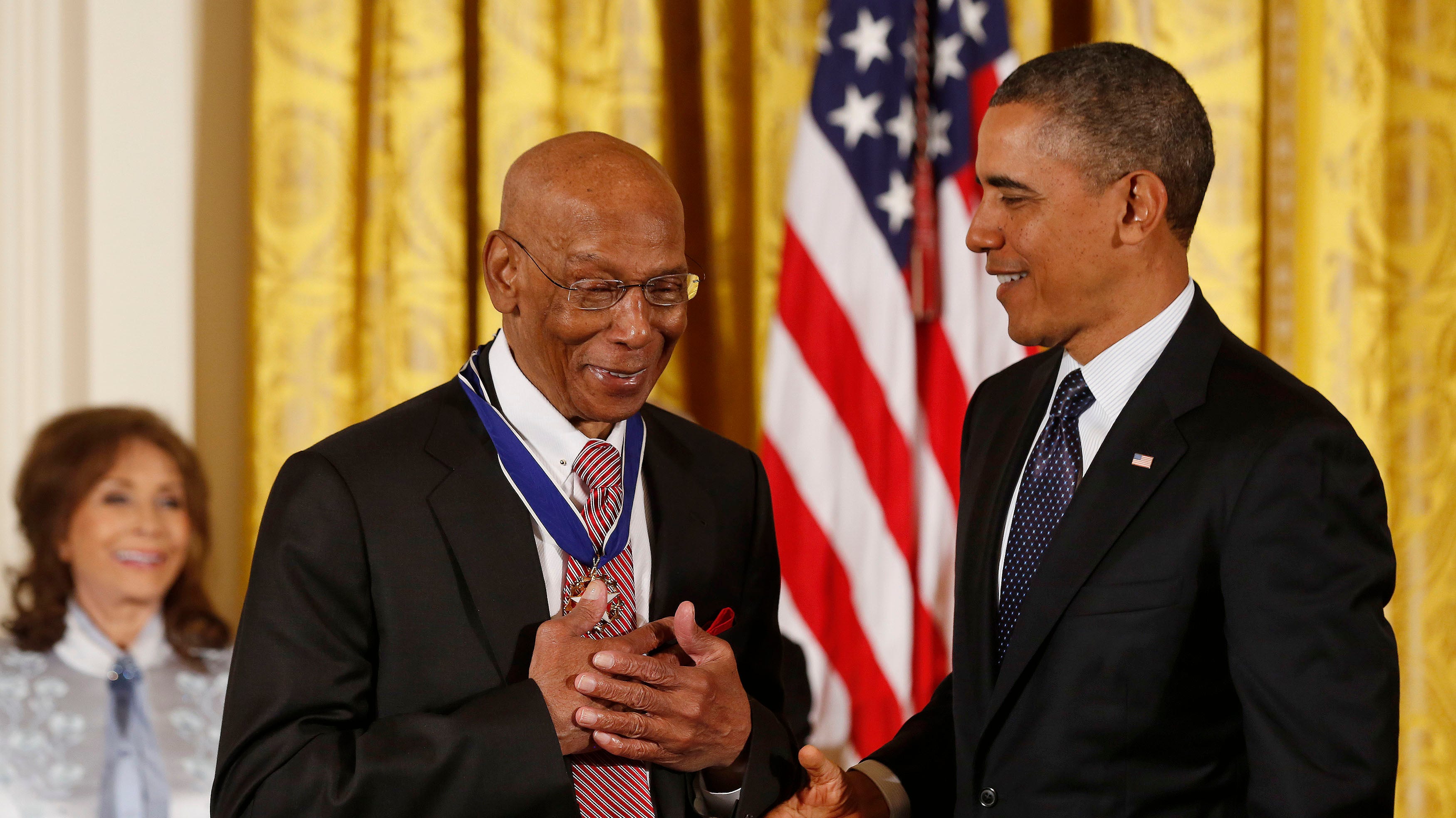 Chicago Cubs legend Ernie Banks has died at 83