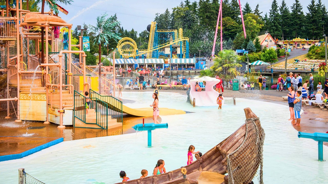 Man dies in apparent drowning at Wild Waves water park