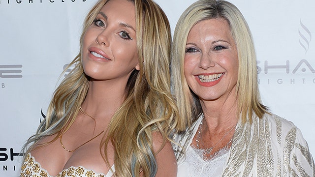 Olivia Newton-John's daughter Chloe Lattanzi slams body shamers | Fox News