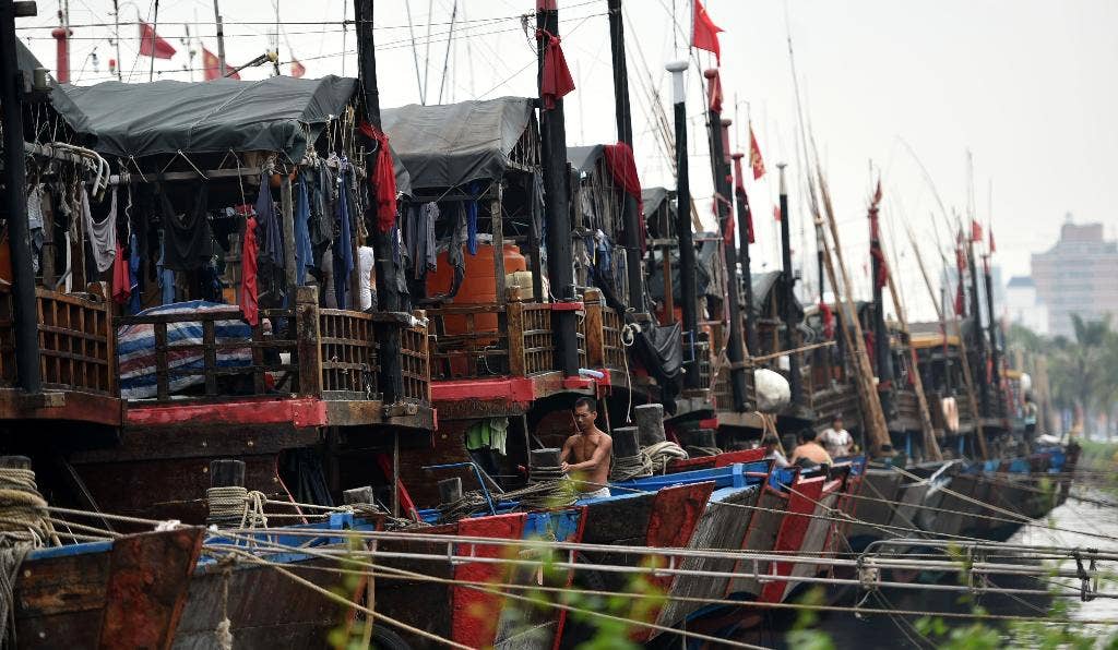 Tens of thousands evacuated in southern China as Typhoon Mujigae heads ...