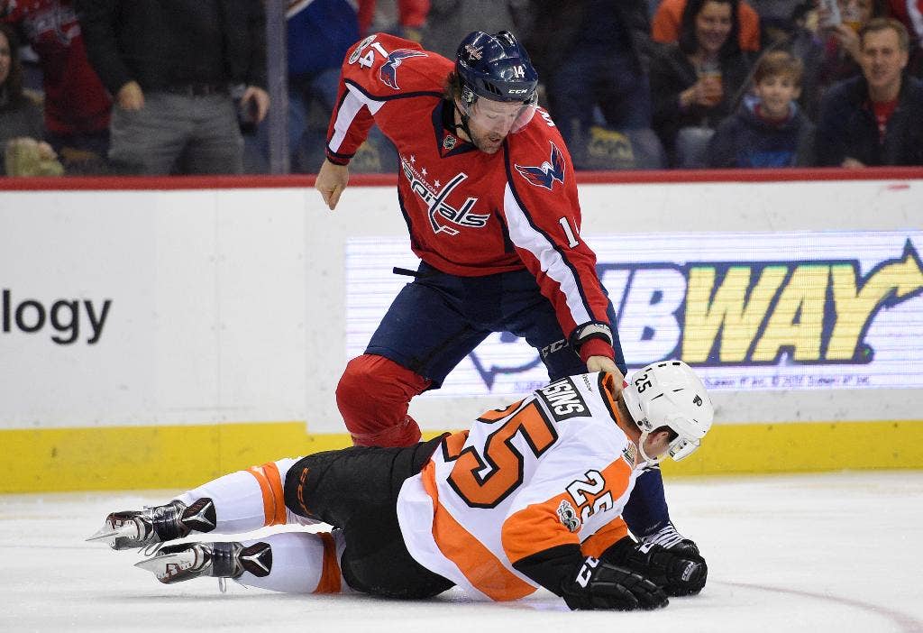 Backstrom mencetak gol di PL saat Capitals mengalahkan Flyers