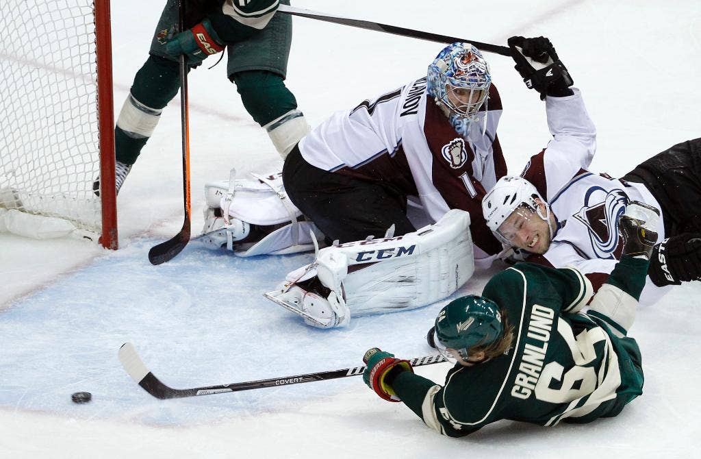 Granlund memberikan kemenangan 1-0 liar dalam lembur melawan AVS di Game 3, dan memotong kekurangan kisaran 2-1