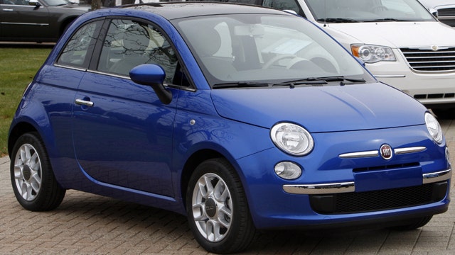 Chrysler Tries to Sell Dealers on Fiat