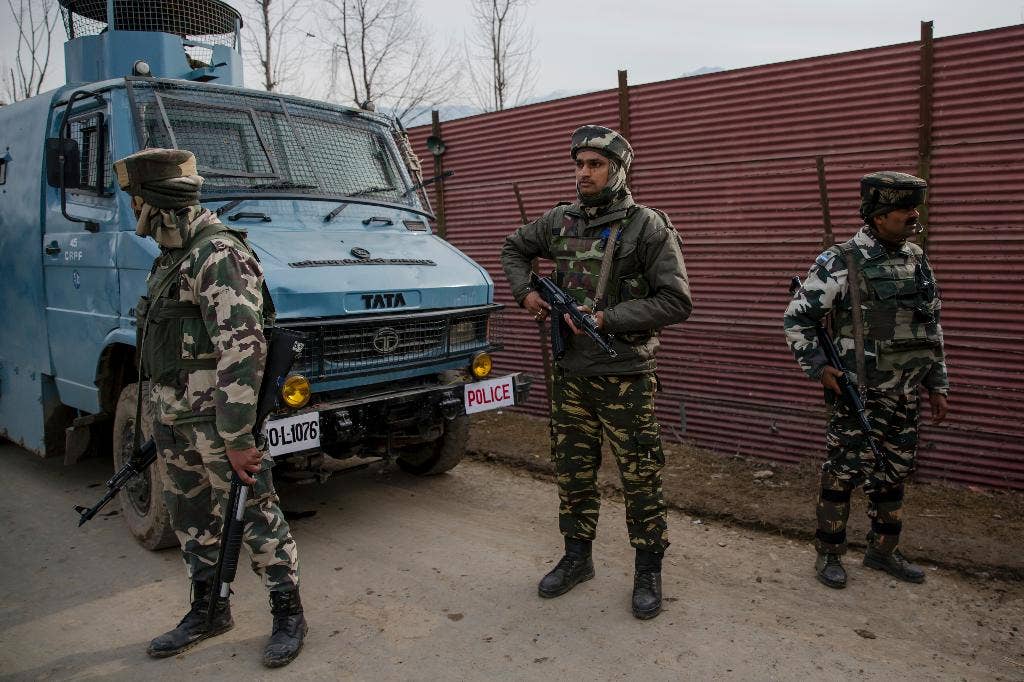 Indian army: 3 soldiers, 1 rebel killed in Kashmir gunbattle | Fox News