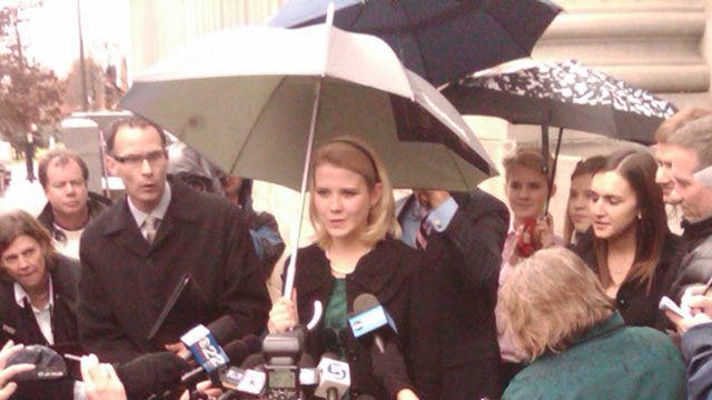 Elizabeth Smart menghadapi penculiknya dengan penuh semangat di penjara