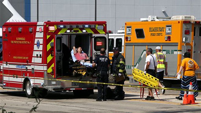 1 dead, several injured in tent collapse in suburban Chicago | Fox News