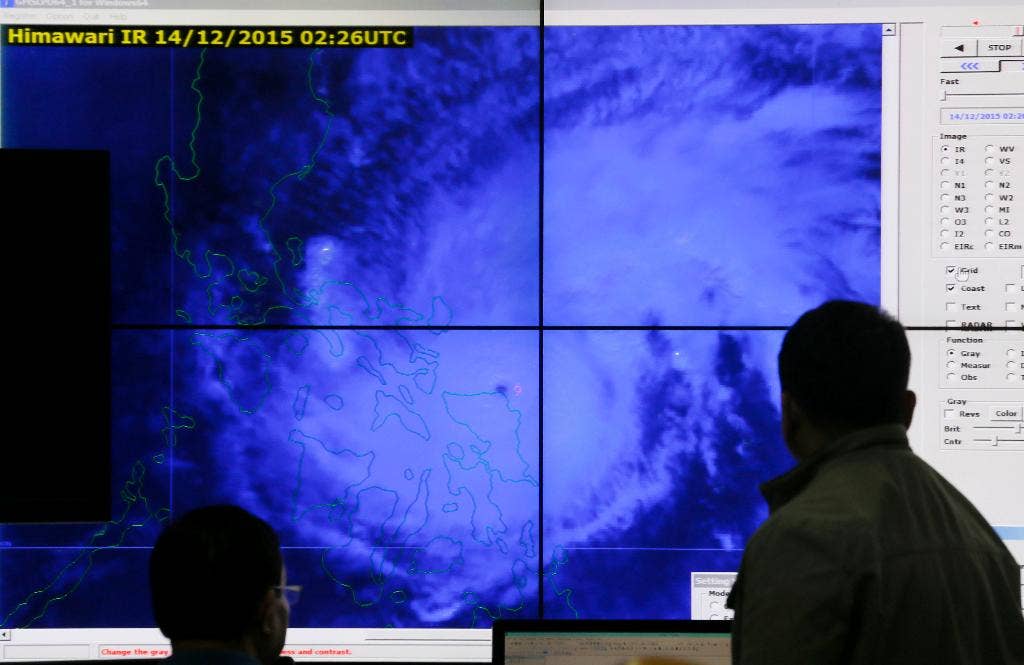 Thousands evacuated as powerful typhoon slams into eastern Philippines ...