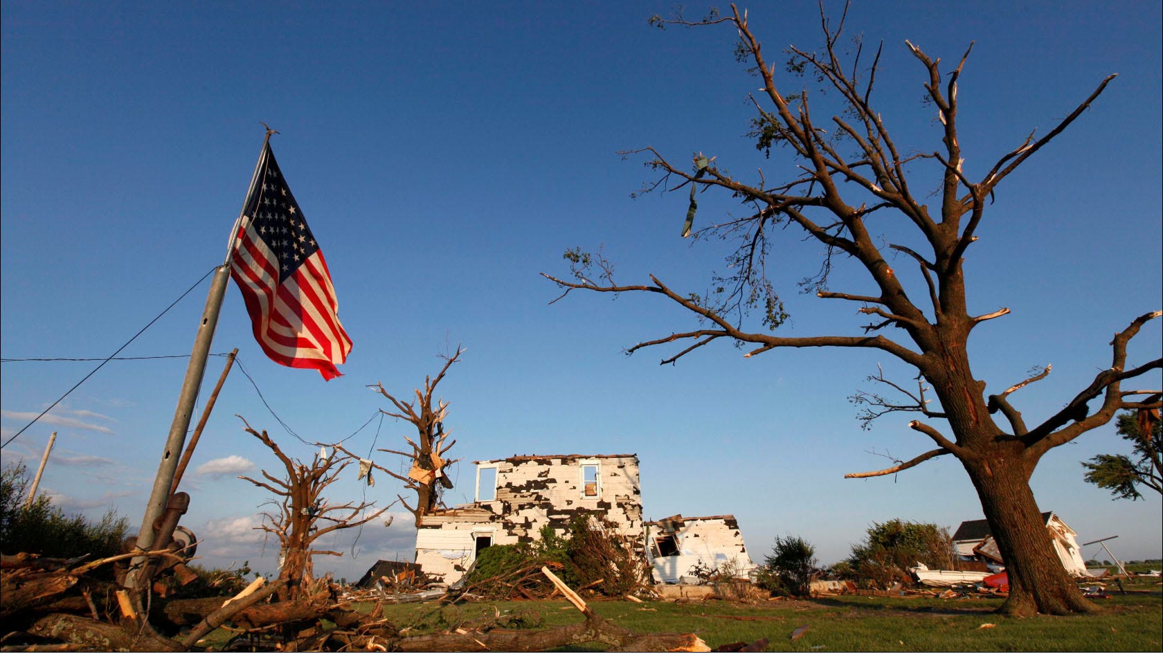 Deadly Tornadoes Hit The Midwest 