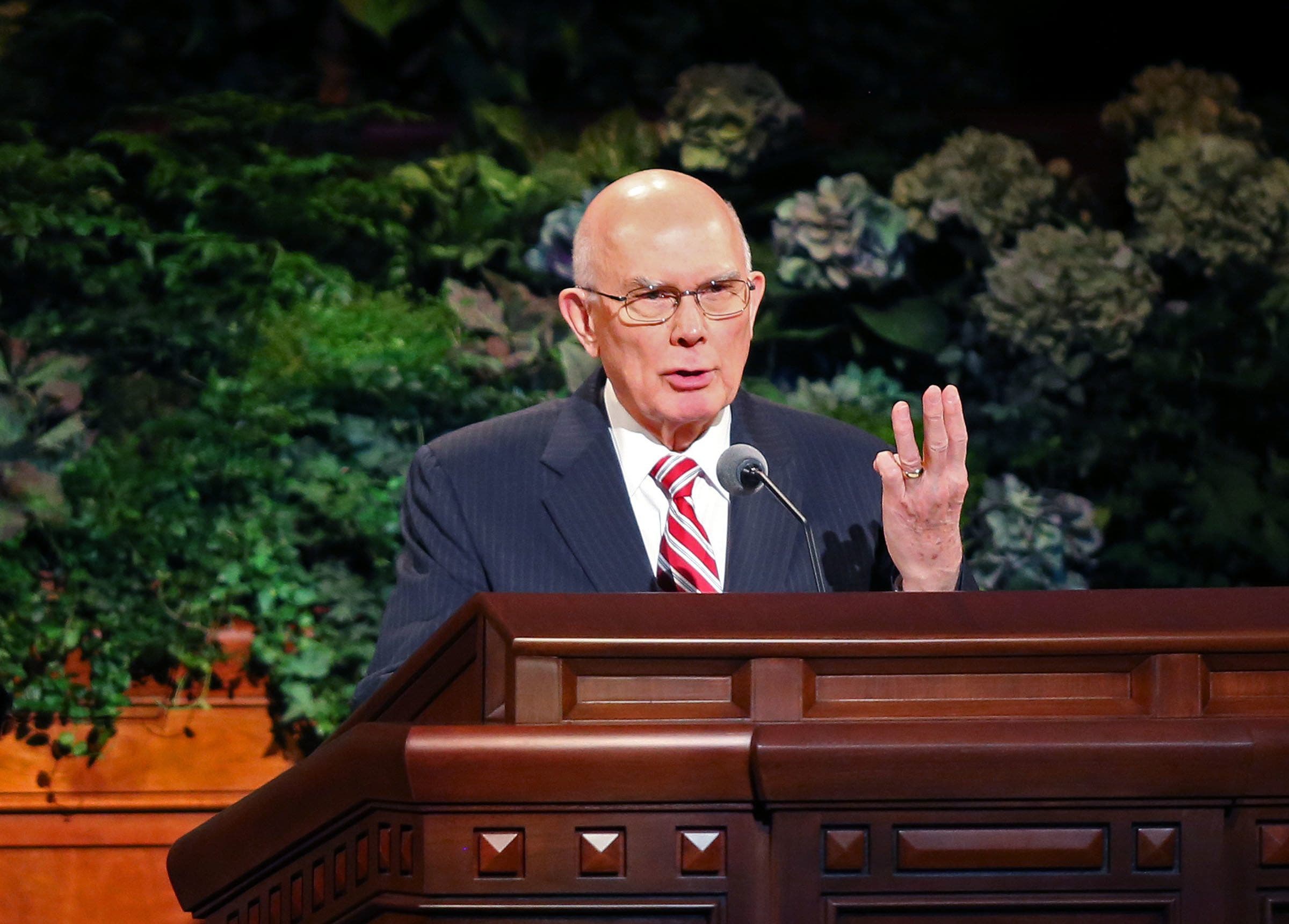 Pemimpin Mormon: Undang-undang pernikahan sesama jenis tidak bisa ‘membuat apa yang Tuhan nyatakan tidak bermoral menjadi bermoral’