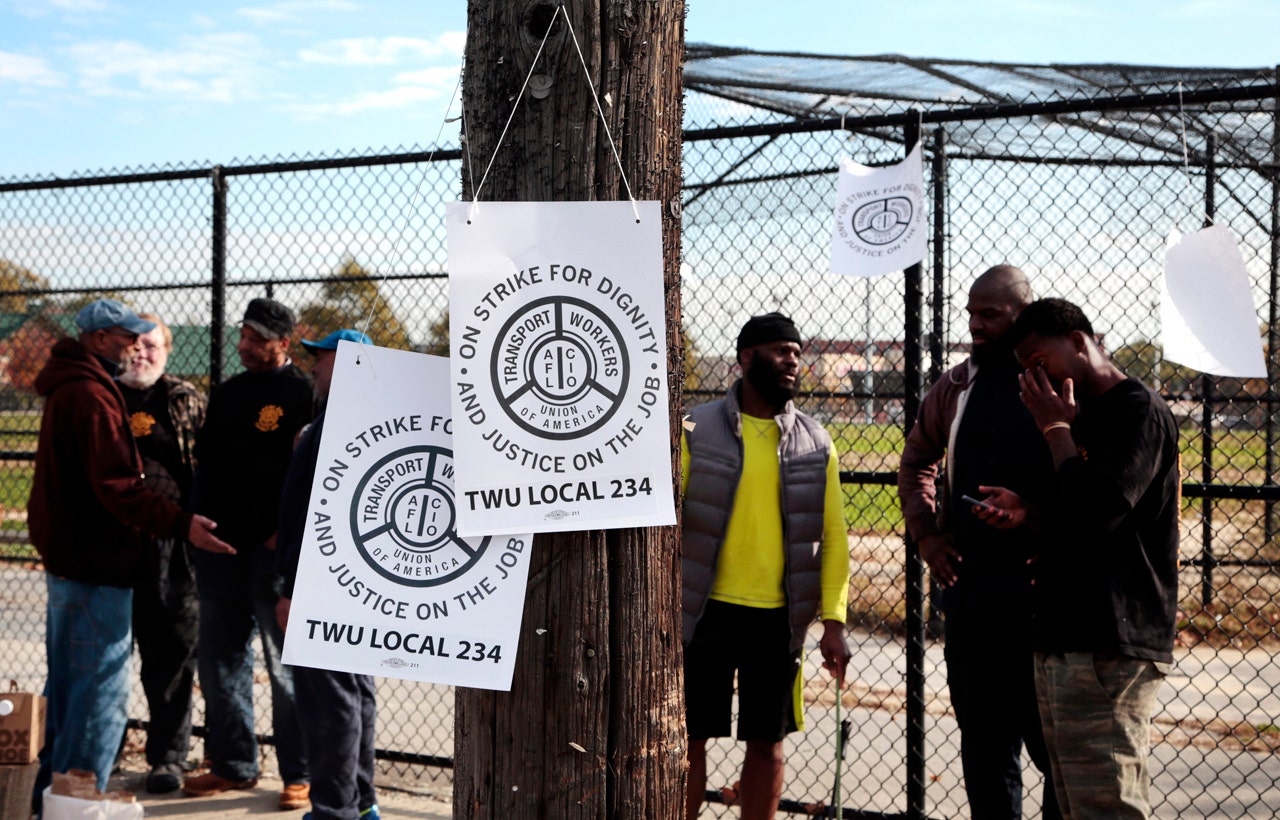 Transit workers enter second day of strike in Philadelphia | Fox News